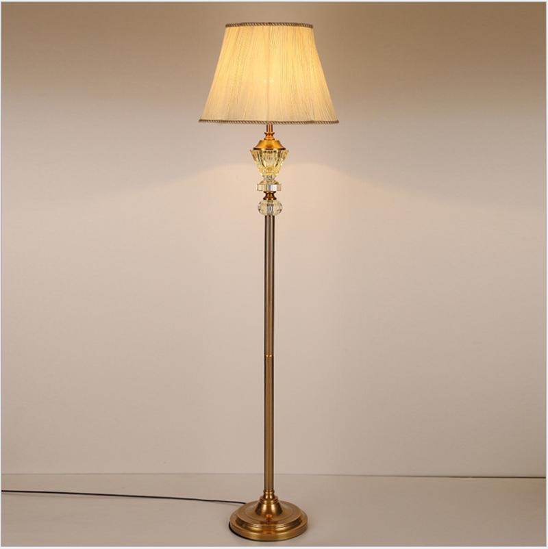 Modern minimalist fashion crystal living room floor lamp study bedroom lamp European-style American vertical hotel table lamp