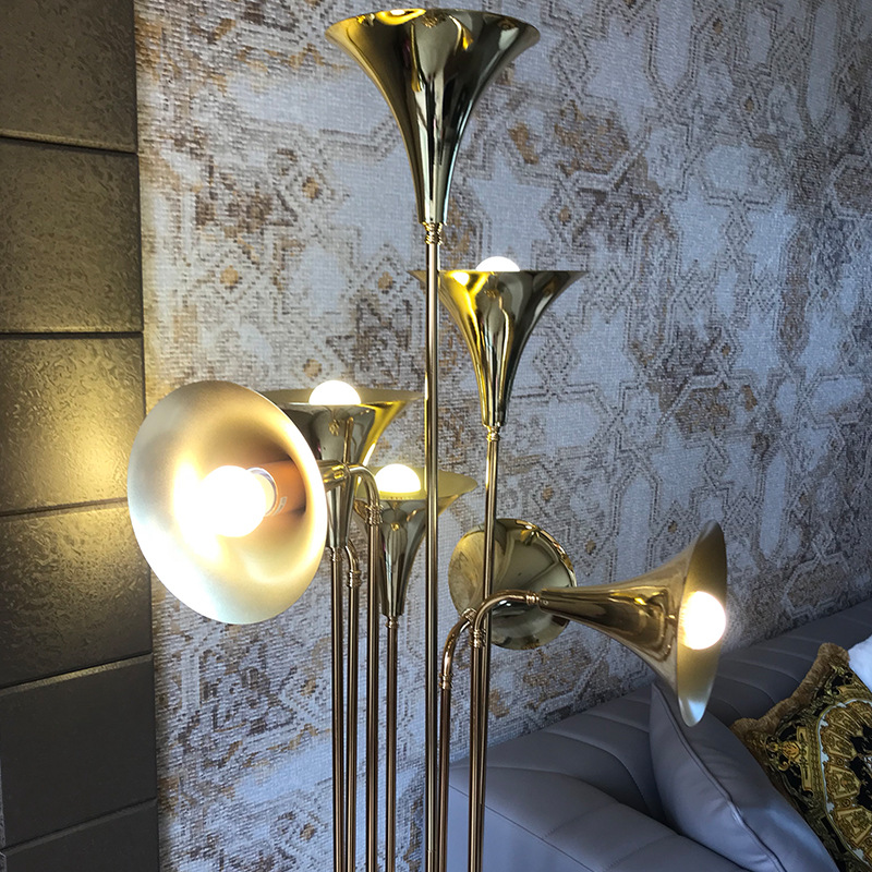 Postmodern minimalist metal horn floor lamp
