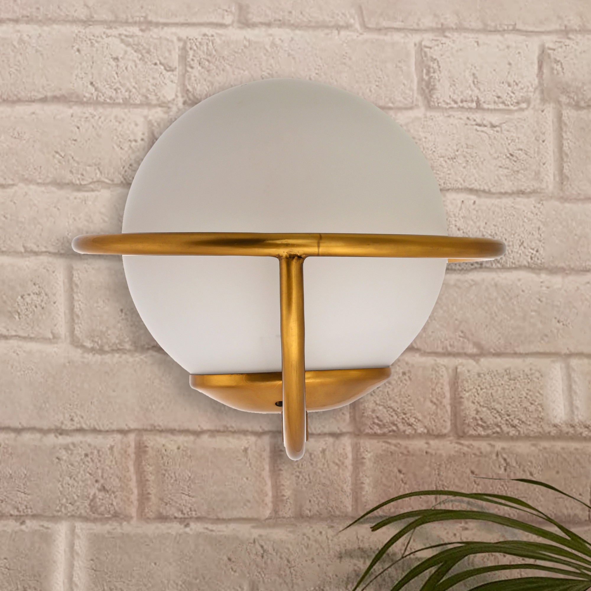 Modern minimalist golden milky glass tripping Wallchiere Wall Lamp living room bedroom bedside wall lamp